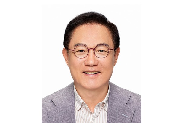 EMBA 14기 이호인 원우(㈜상원이엔씨 대표), 경영대학(원)발전기금·천원의 아침밥 기금 3천만원 기부